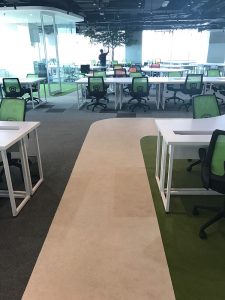 lantai vinyl tangerang di kantor online ternama